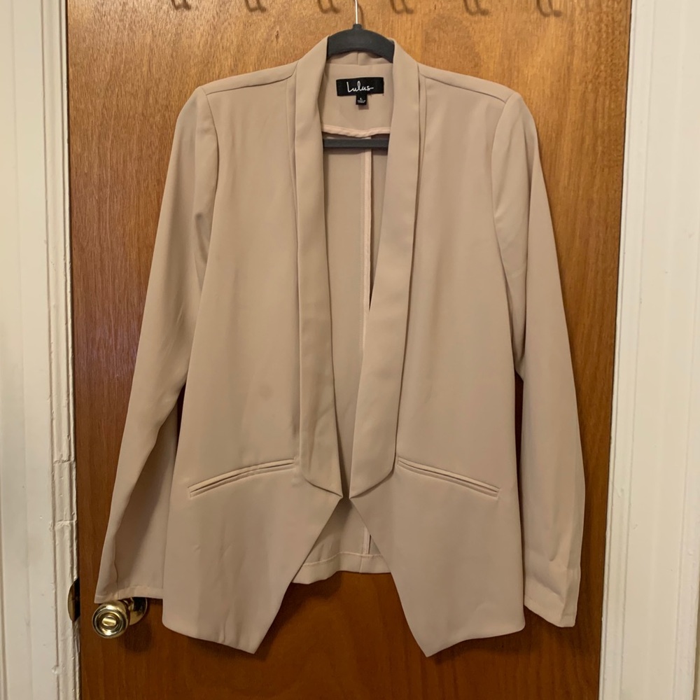 Lulu's Taupe Open-Front Blazer